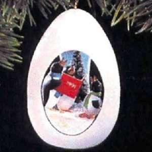  1991 Winter Surprise Hallmark Ornament: Home & Kitchen