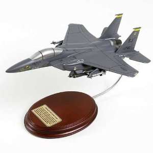 F 15E Strike Eagle 1/64 Model Airplane: Toys & Games
