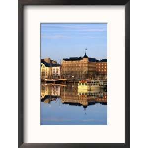 Early Morning Light Over the Marina at Pohjoisranta Near Senate Square 