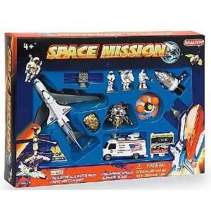  Space Mission 13 Piece Playset: Toys & Games