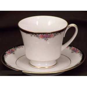    Noritake Belle Empress #3980 Cups & Saucers: Kitchen & Dining