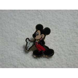 Tokyo Disneyland 2001  01 Mickey Mouse trading pin