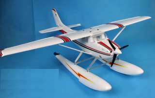 The Cessna 1.5M is a large scale model with a steerable nose wheel and 