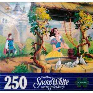   Golden 250 pc Puzzle Snow White and the Seven Dwarfs Toys & Games