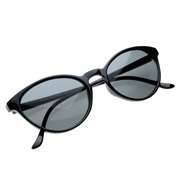 Classical Thin Oval Cat Eye Wayfarer Sunglasses 8306  