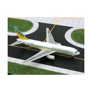  Gemini Jets Air Tran Boeing 737 700: Toys & Games