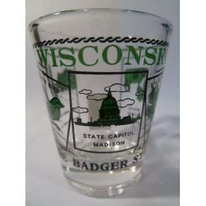  Wisconsin State Scenery Green Shot Glass: Kitchen & Dining