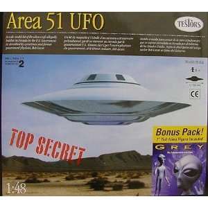  Area 51 1/48th Scale UFO with 7 Tall Grey Alien Figure 