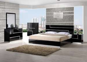   Lacquer Bedroom Set Queen Bed. 2 Nightstands, Dresser & Mirror Moda
