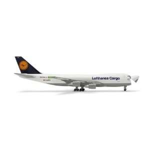 Herpa Lufthansa B747 200F 1/500 Open Nose  Toys & Games