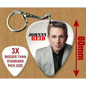  Johnny Reid BIG Guitar Pick Keyring: Musical Instruments