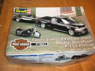 Revell Ford F 150 Limited Edition 2000 Harley Davidson Cycle & PickUp 