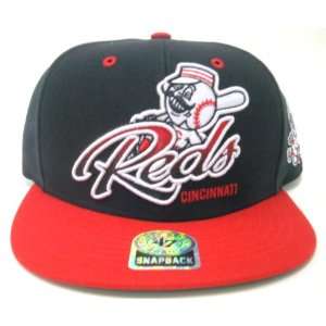   Reds MLB 47 Brand Vintage Black Tricky Lou MVP Snap Back Hat: Sports