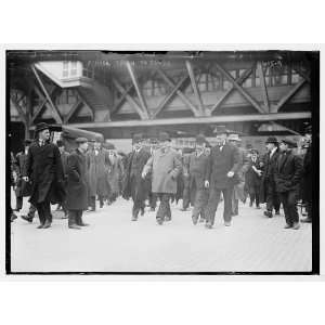 Charles W. Morse taken to tombs,crowd following,New York  