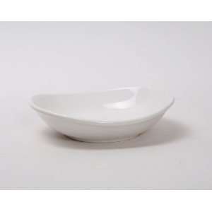  Tuxton China BWB 105J 7 in. x 6.13 in. Oval Bowl 10.5 oz 