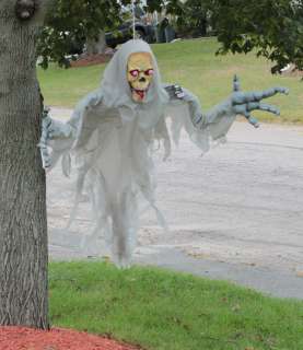 Bugged Out Boo Badly Skeleton Ghost Prop *Check Out 1080p Video Demo 