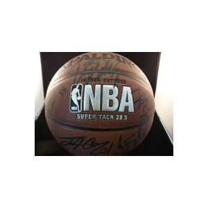  Los Angeles Clippers(2010 11) Autographed Ball 
