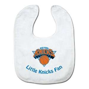  NBA New York Knicks White Snap Bib with Team Logo: Sports 