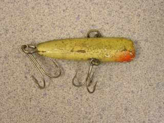bidding on a Vintage Wooden Fishing Lure. Lure features 2 treble hooks 