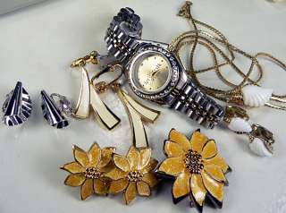 21 PCS Signed AVON Vintage Jewelry Pins Necklaces Bracelets Sets 