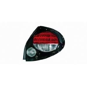  00 01 Nissan Maxima Tail Light (Passenger Side) (2000 00 