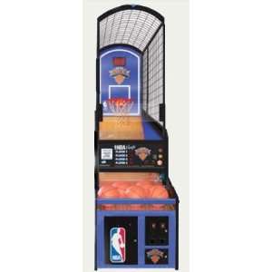  New York Knicks Basketball Arcade Game: Sports & Outdoors