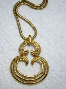   Vintage CROWN TRIFARI Gold Tone Snake Chain Pendant Necklace  