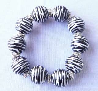 Animal Print Zebra Strip Black and White Resin Bead Bracelet New w 