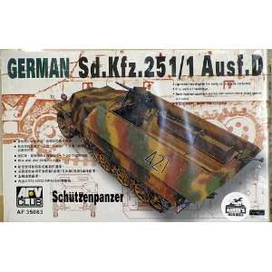  AFV Club Models 1/35 German Sd.Kfz. 251 half track Toys 