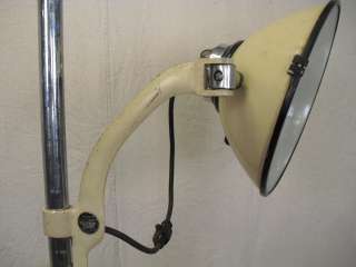 Pelton Mid Century Modern Rolling Dental Lamp (0972)*.  