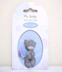 ME TO YOU TATTY TEDDY BEAR WITH PRESENT RESIN PIN BADGE  