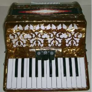  Rossetti Piano Accordion 48 Bass 26 Key 3 Switch, with Case 