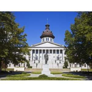 Strom Thurmond Statue and State Capitol Building, Columbia, South 
