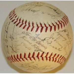  Signed Joe DiMaggio Baseball   1940 Team 33 Reach Official 